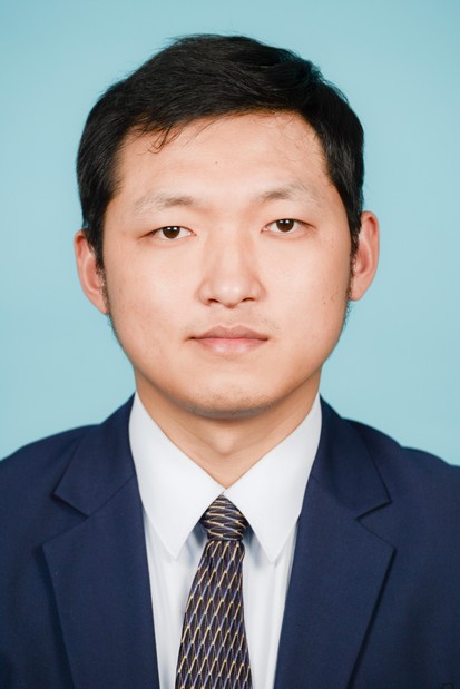 李鑫