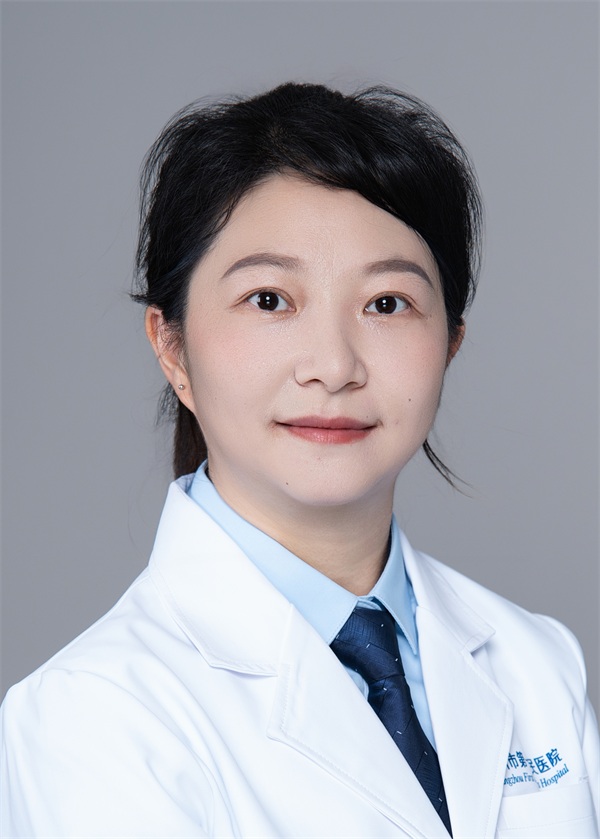 张珺