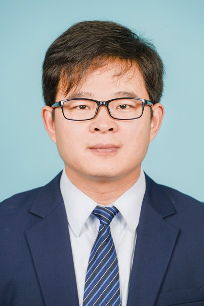 陈友雷