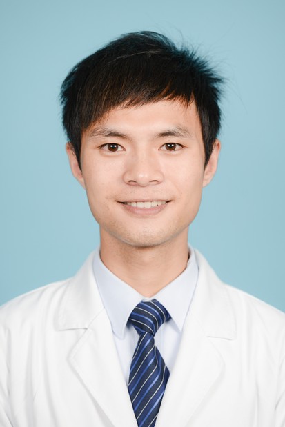 杨靖